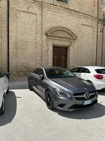 Mercedes-Benz CLA 180