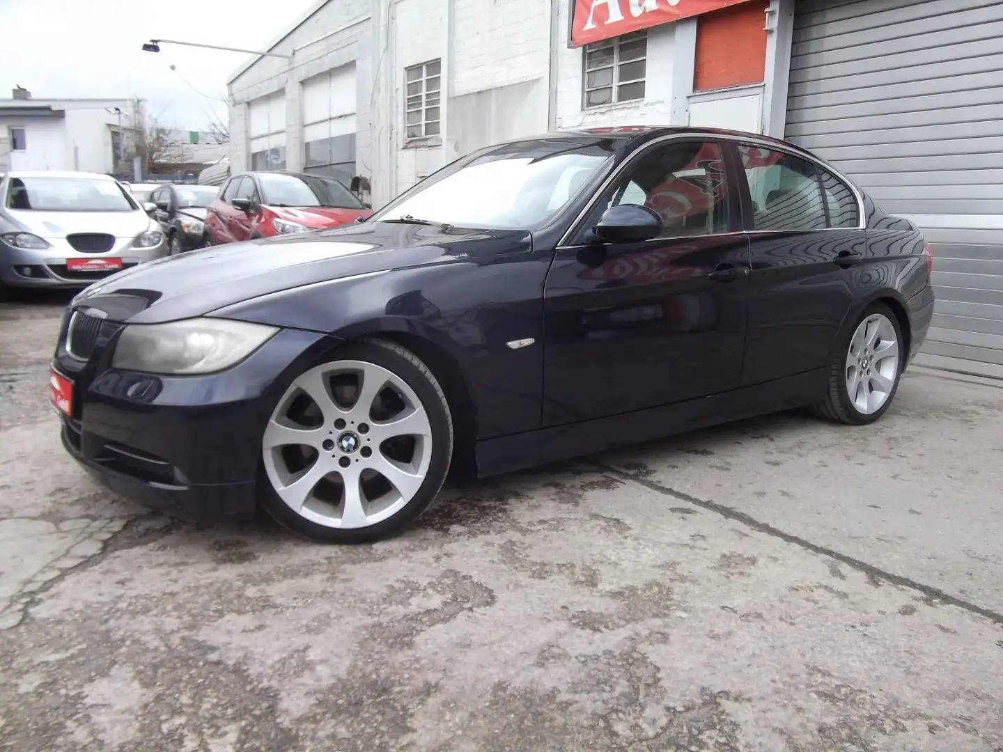 BMW 330 Baureihe 3 Lim. 330i Blau - 1