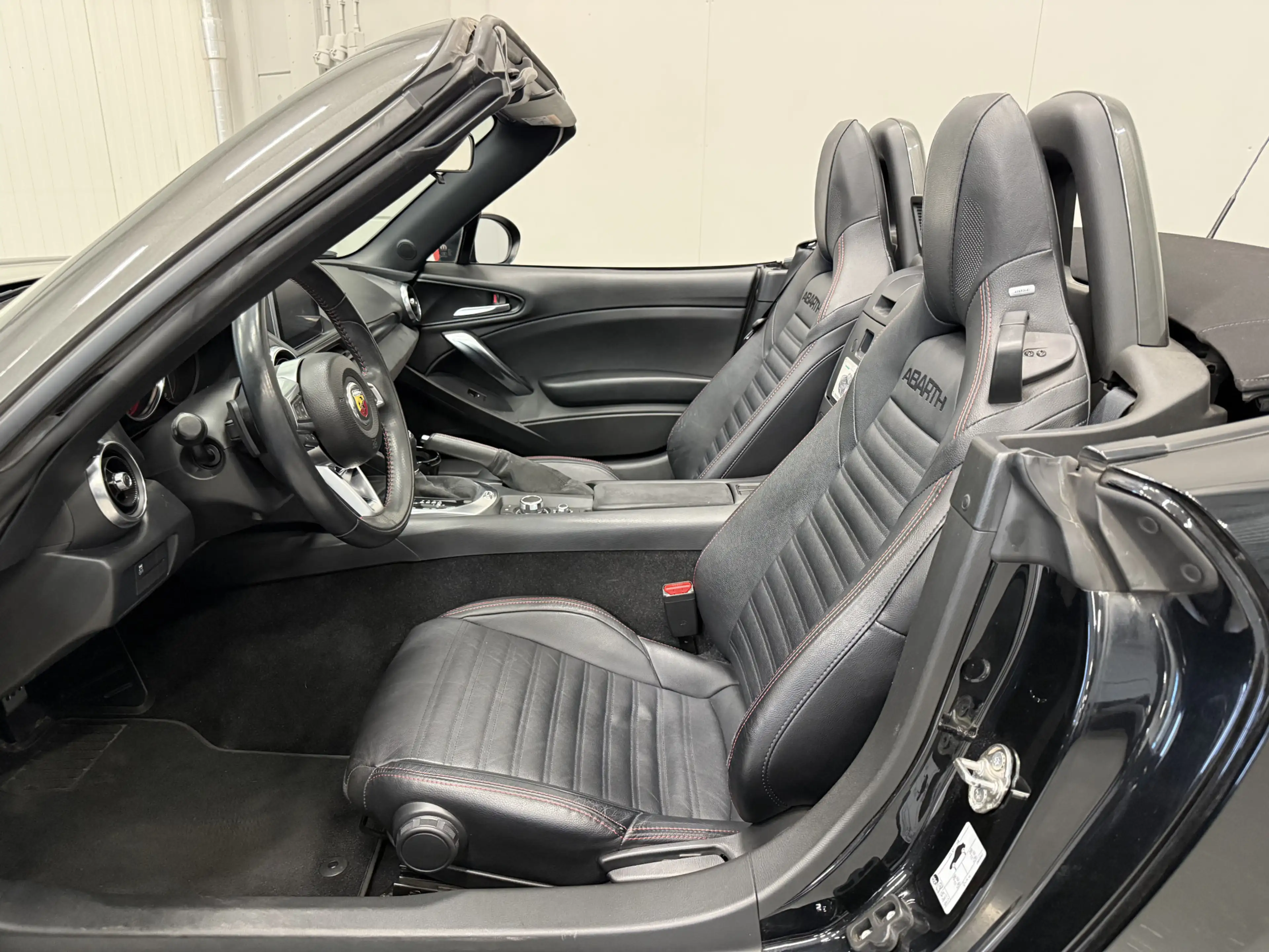 Fiat 124 Spider Abarth 1.4 MultiAir Turbo aut. LED/BOSE/ZWART-LEER — photo 13