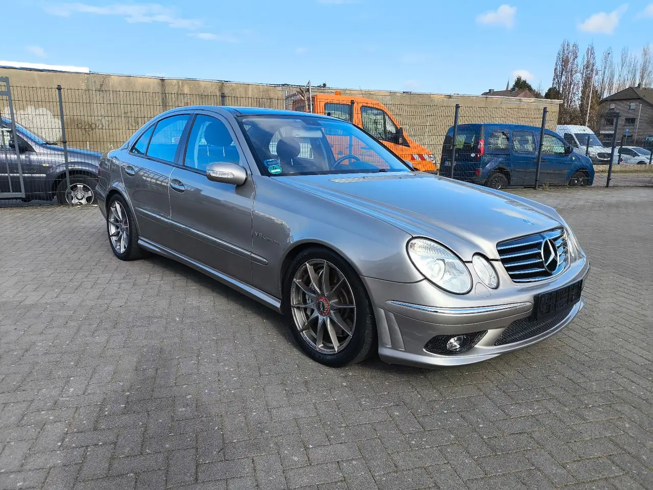 Mercedes-Benz E 55 AMG
