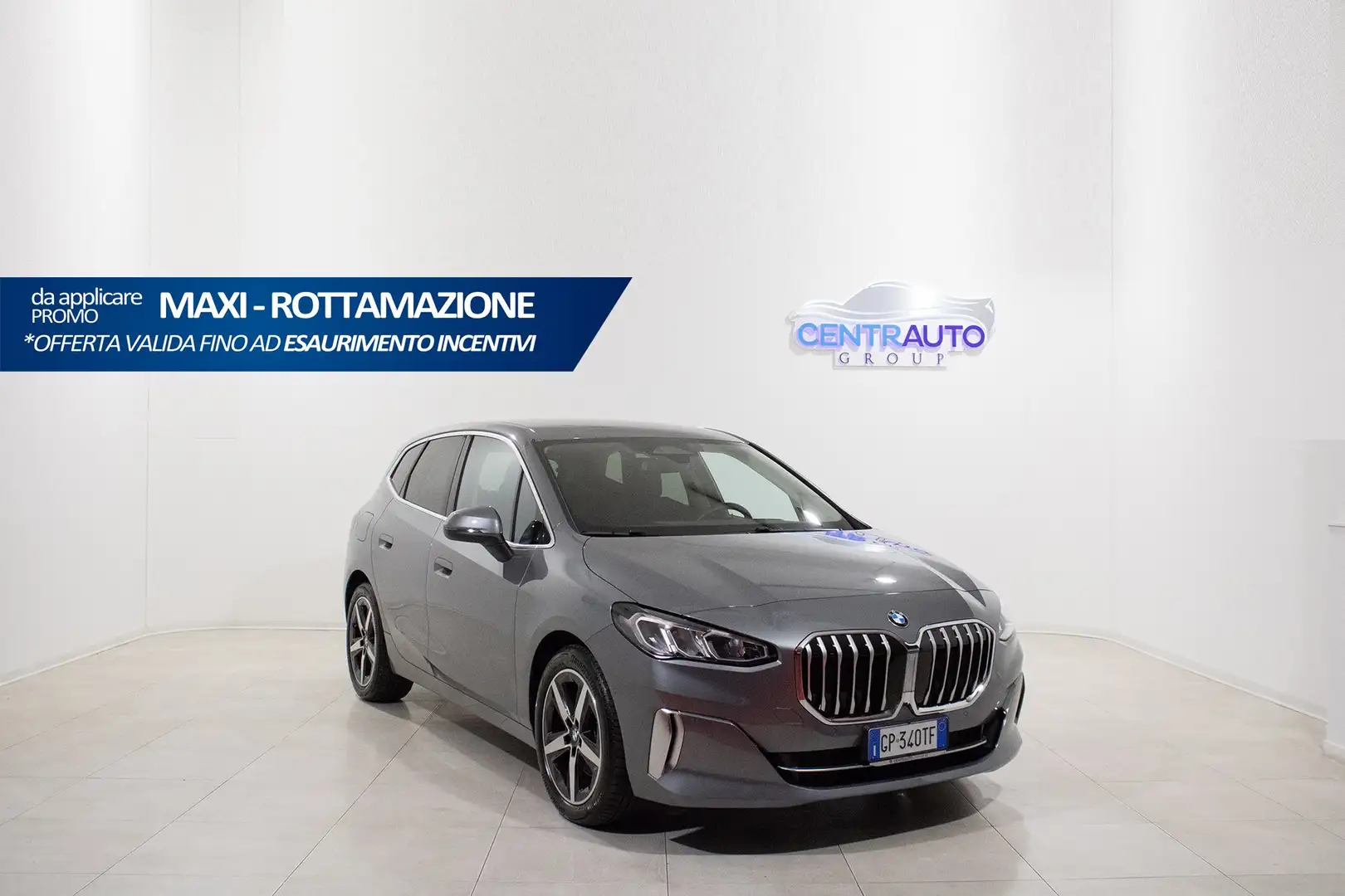 BMW 218 d Active Tourer Luxury auto *Widescreen Display* Grigio - 1