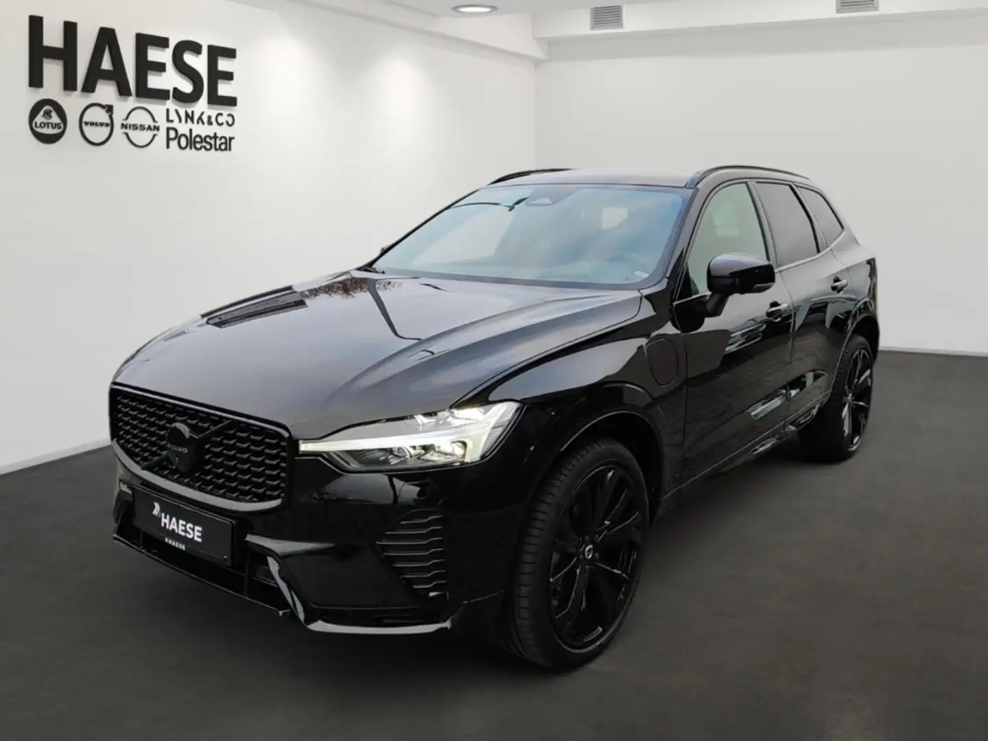 Volvo XC60 T6 AWD Plug-In-Hybrid Ultra Black Edition ***Massa Schwarz - 1