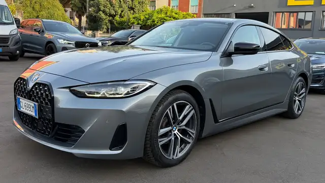 BMW 4 Series view 3