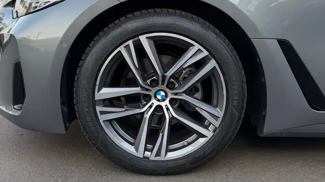 BMW 4 Series view 5