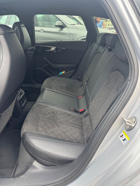 Audi A4 Avant 50 TDI quattro s line *TÜV NEU* — photo 15