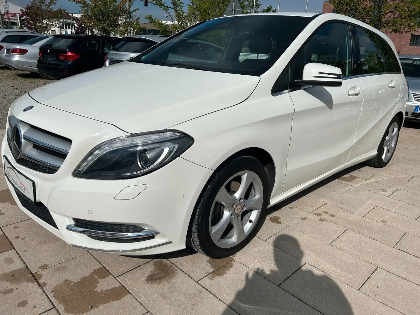 Mercedes-Benz B 200 B -Klasse B 200 Navi SHZ Klima PDC Blanc - 1