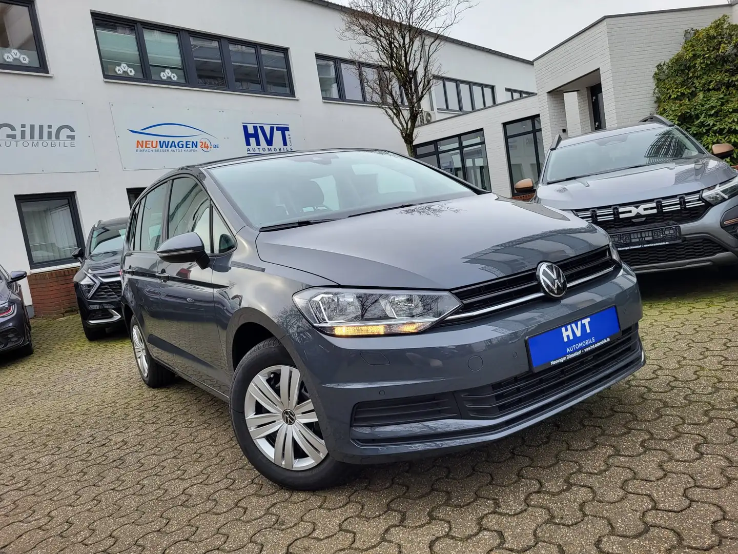 Volkswagen Touran 1.5 TSI 110kw Limited|KAMERA|FAMILY|WINTER Grau - 1
