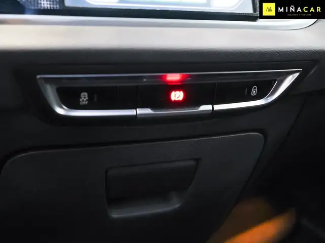 Citroen C4 view 17