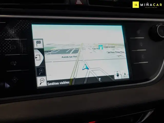Citroen C4 view 10