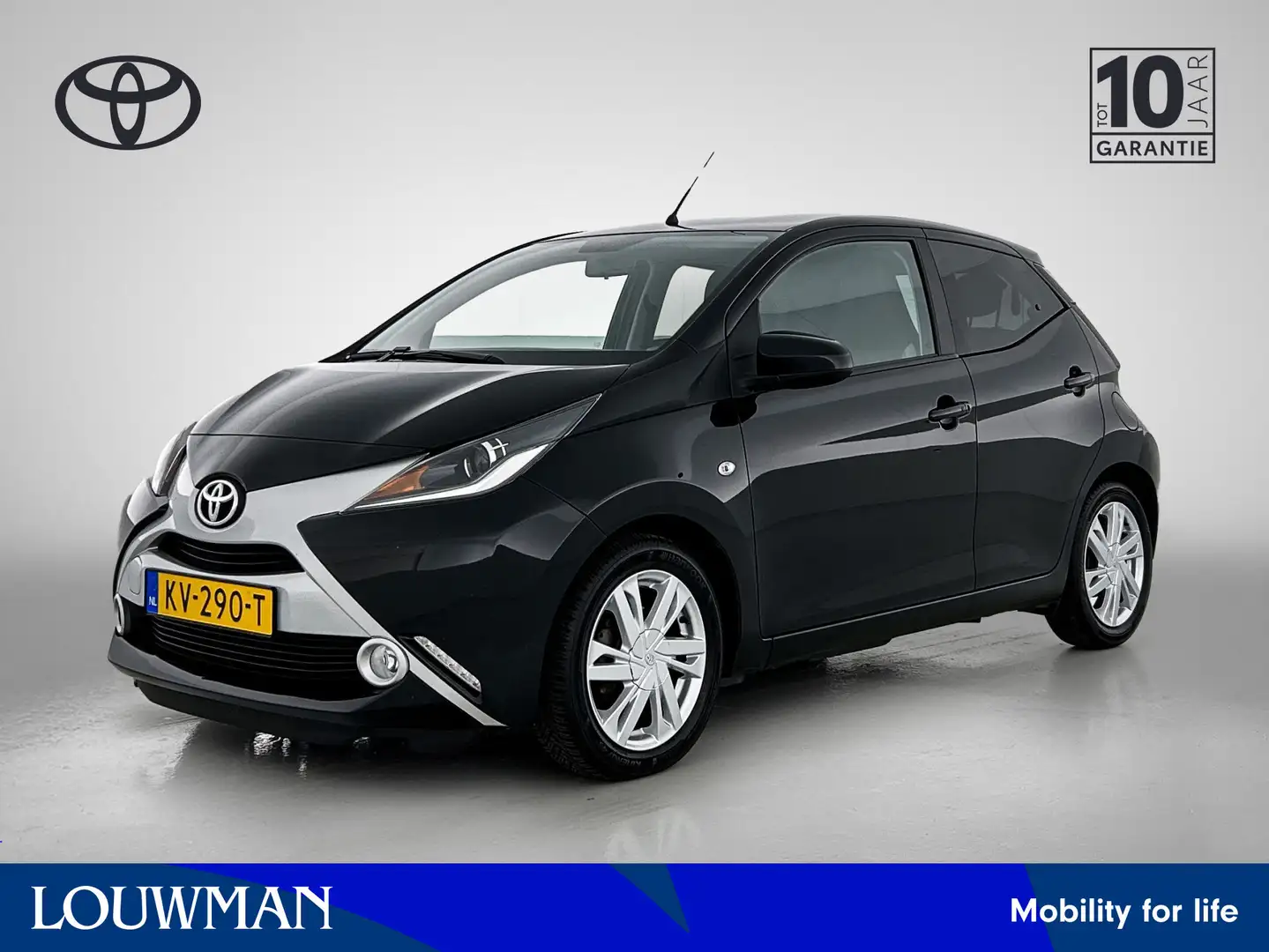 Toyota Aygo 1.0 VVT-i x-play | Achteruitrijcamera | LM velgen Zwart - 1