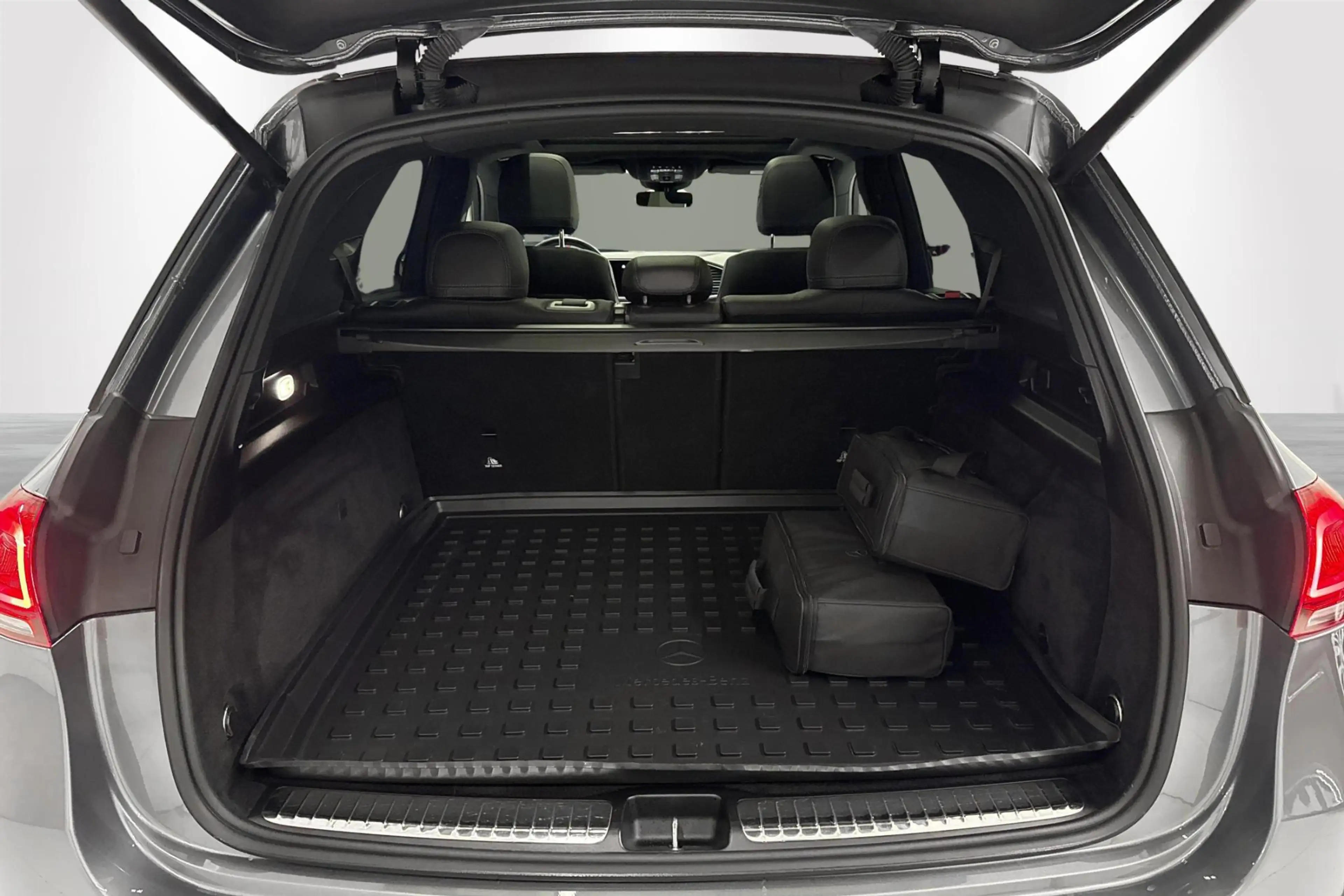 Mercedes-Benz GLE 350 GLE 350de 4MATIC AMG LINE — photo 10