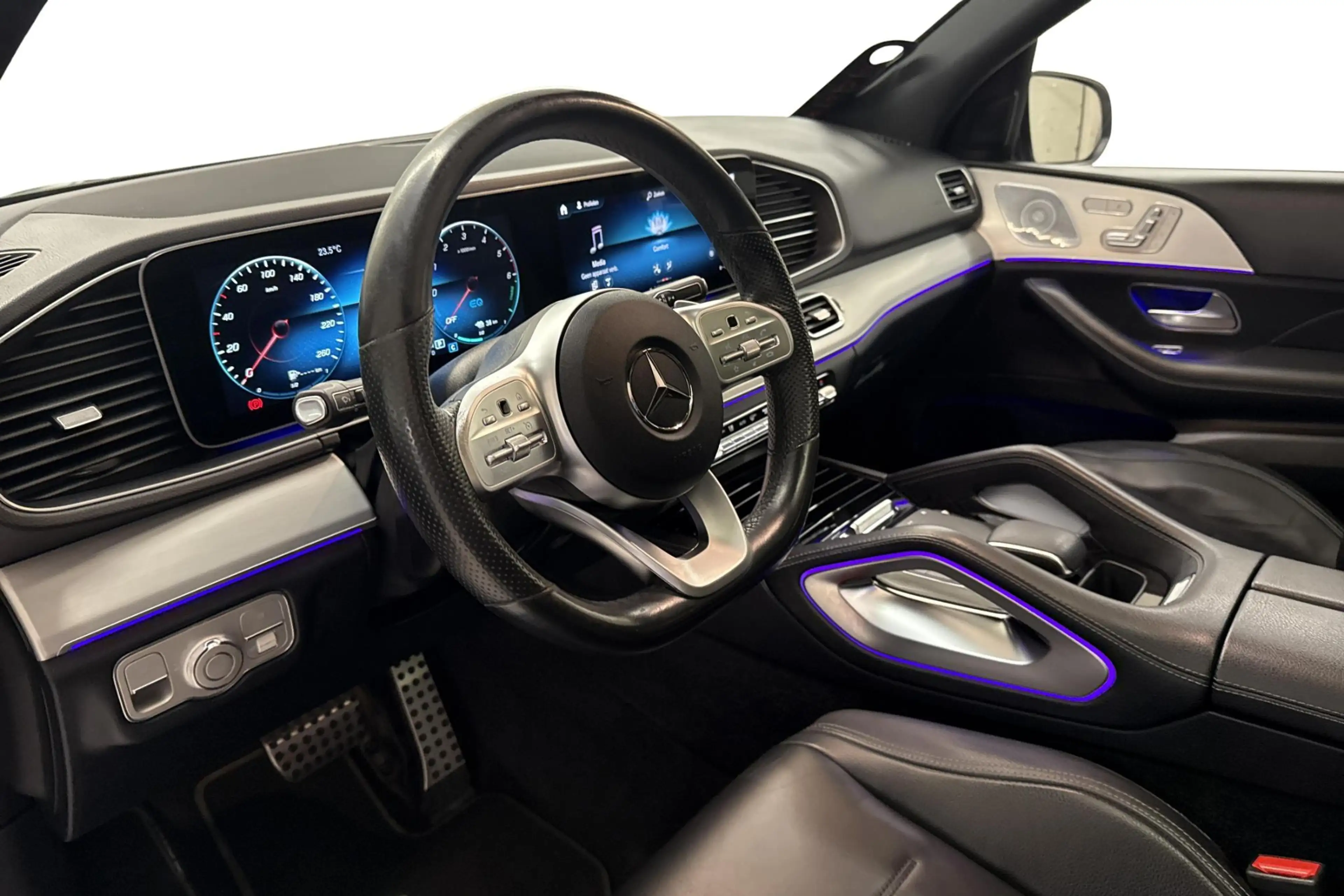 Mercedes-Benz GLE 350 GLE 350de 4MATIC AMG LINE — photo 11