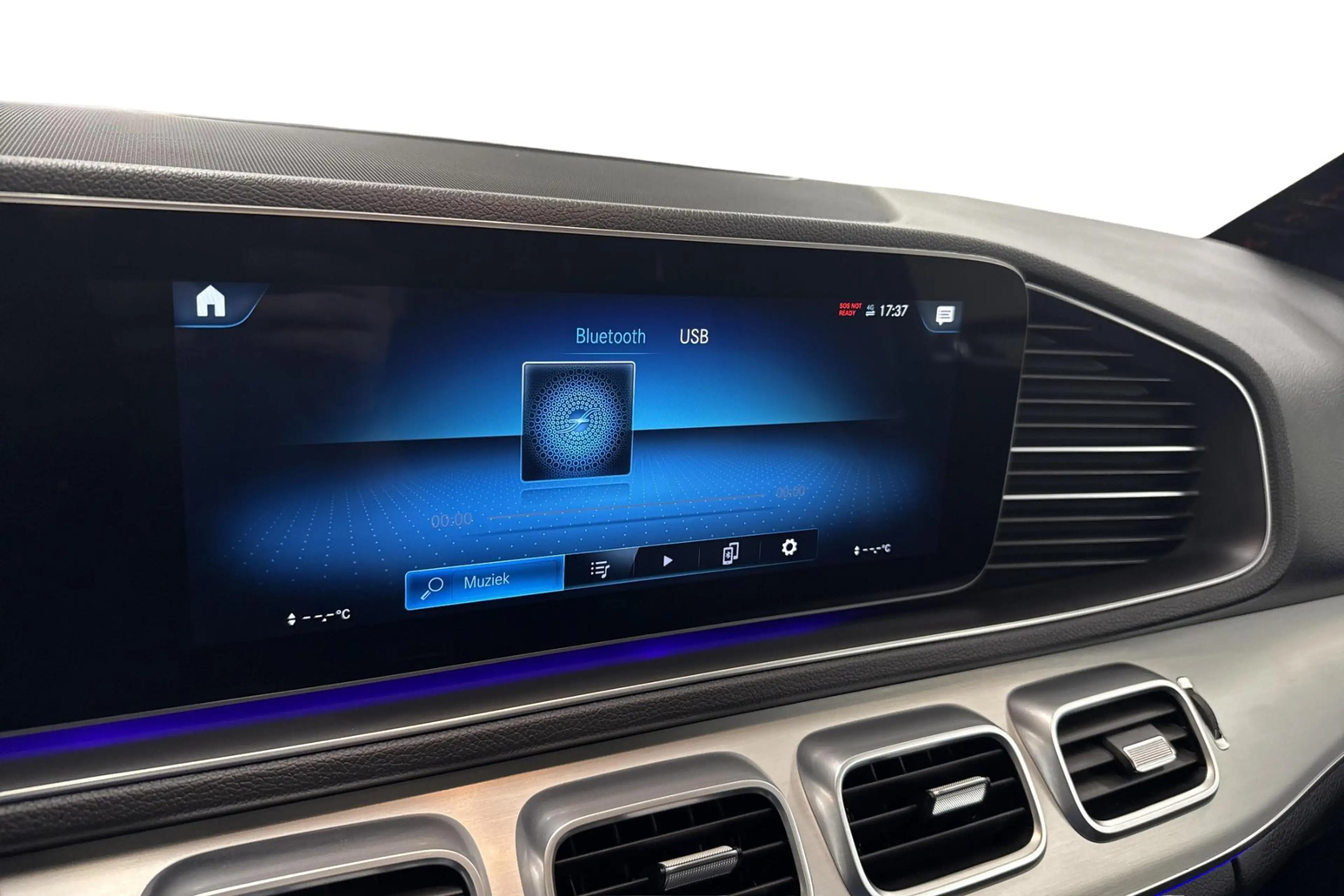 Mercedes-Benz GLE 350 GLE 350de 4MATIC AMG LINE — photo 15