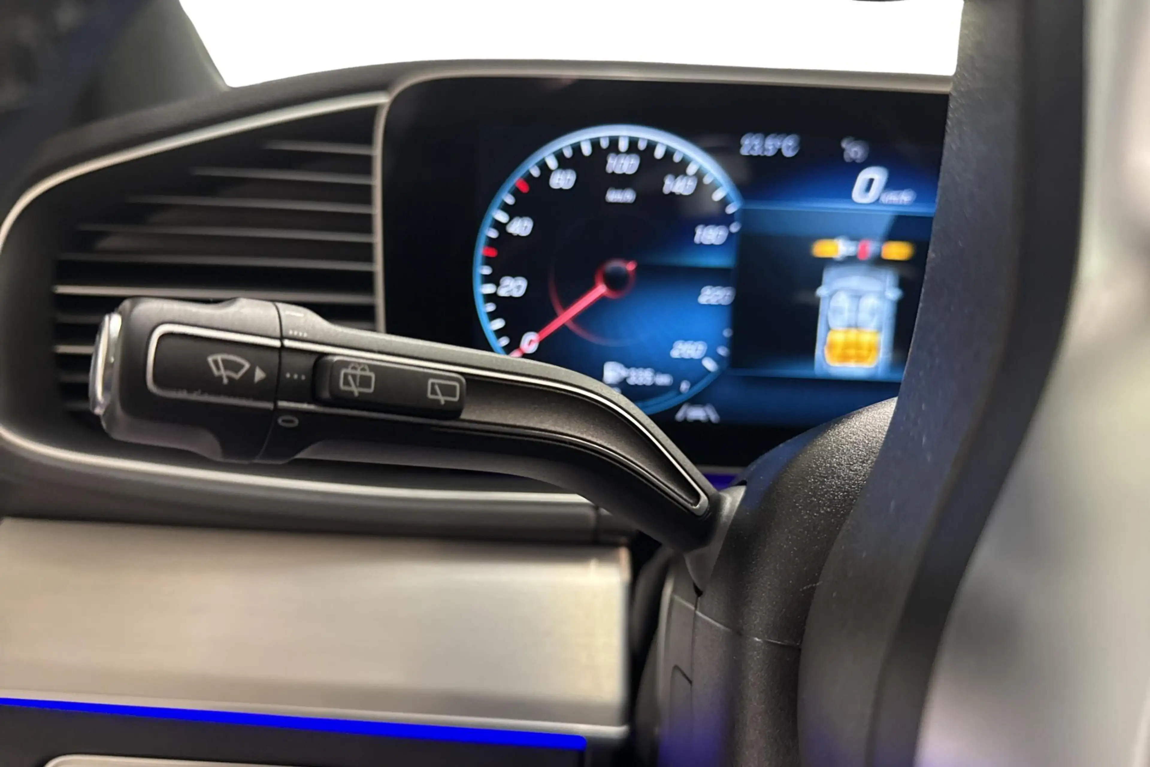 Mercedes-Benz GLE 350 GLE 350de 4MATIC AMG LINE — photo 22