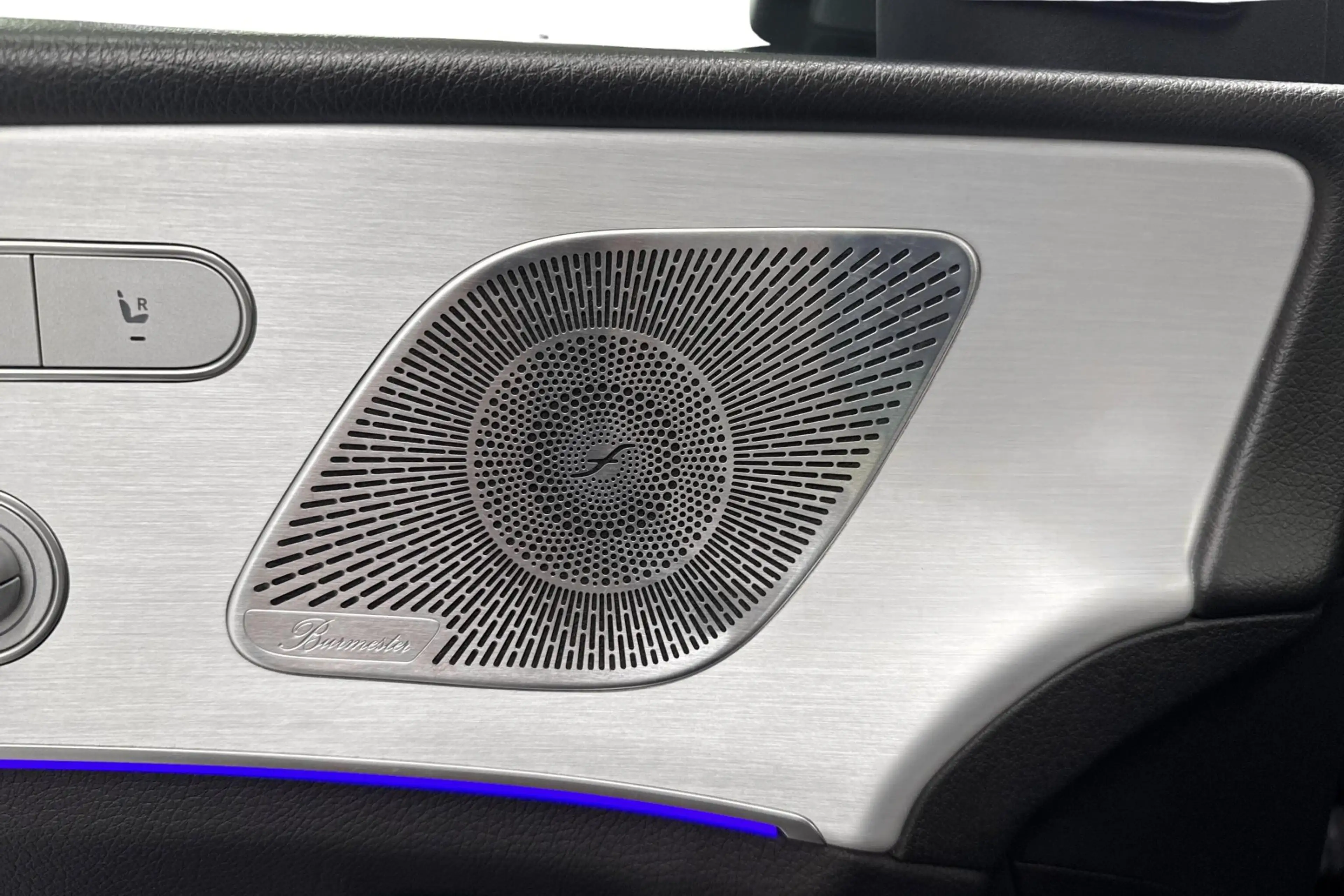 Mercedes-Benz GLE 350 GLE 350de 4MATIC AMG LINE — photo 27