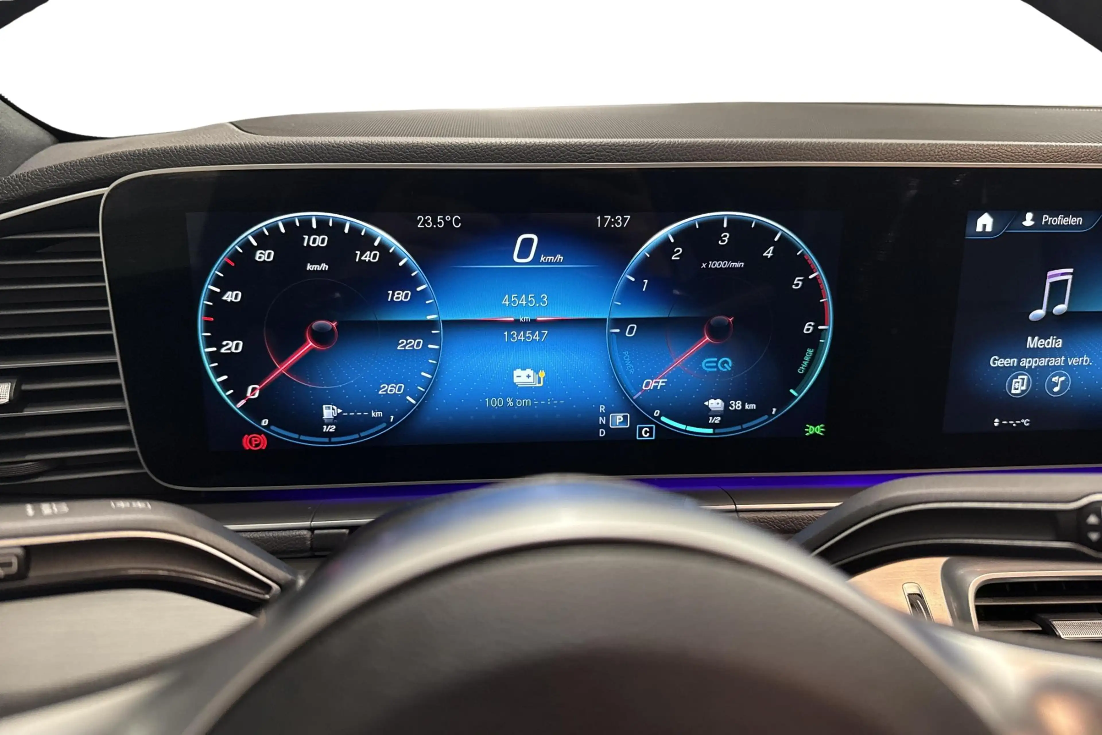 Mercedes-Benz GLE 350 GLE 350de 4MATIC AMG LINE — photo 13