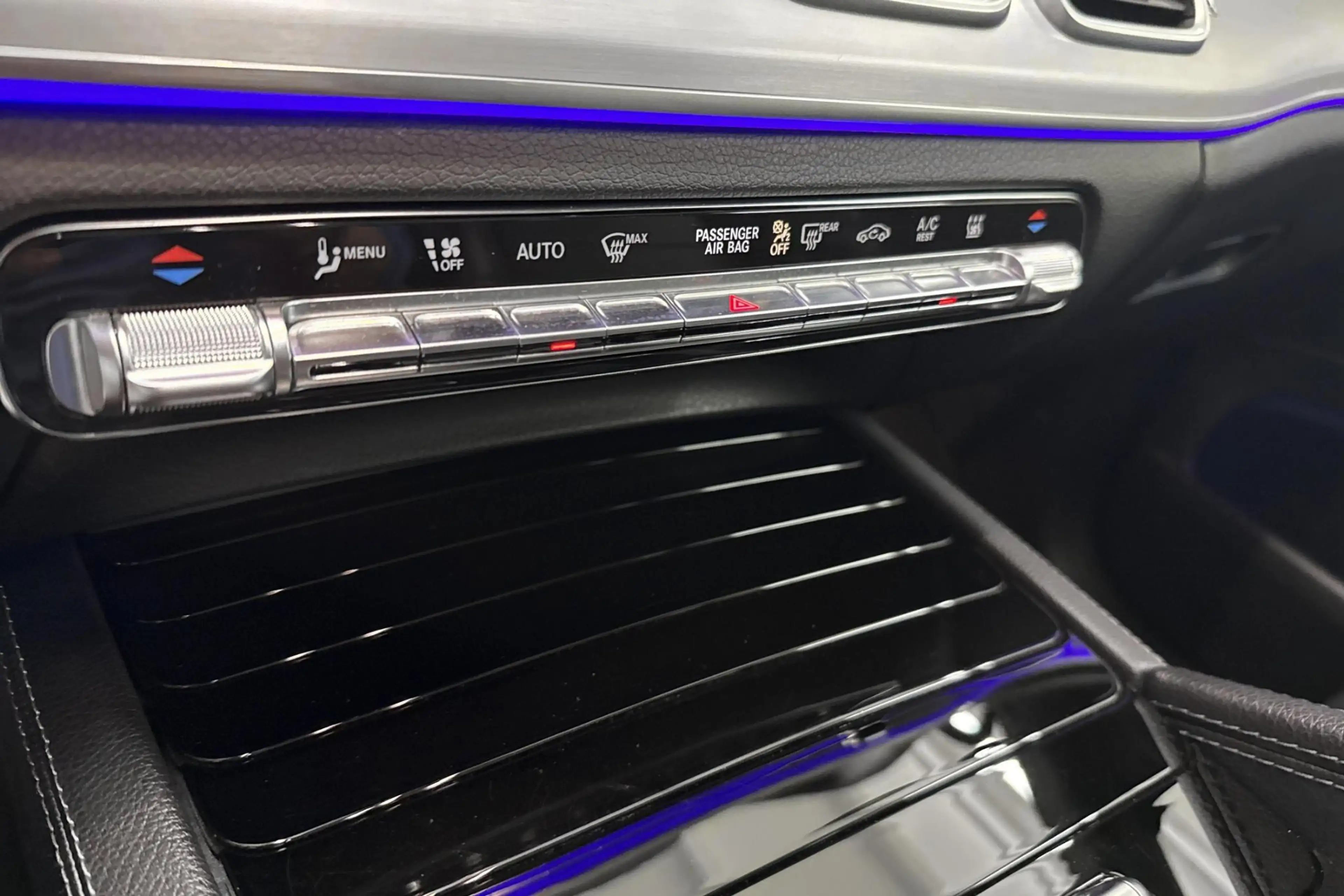 Mercedes-Benz GLE 350 GLE 350de 4MATIC AMG LINE — photo 24