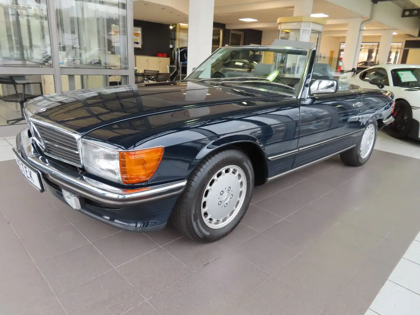 Mercedes-Benz SL 300 W 107  ORIGINAL 25590 KM DEUTSCHES  AUTO Bleu - 1