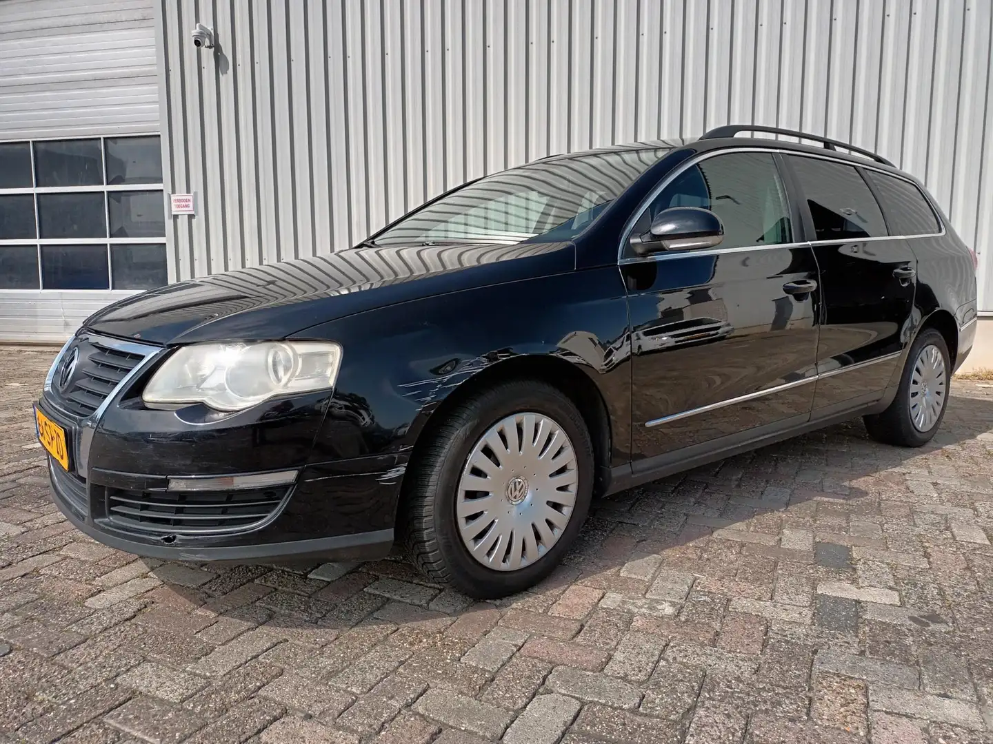 Volkswagen Passat Variant 1.6 FSI Comfortline - Koppakking Defect Noir - 2