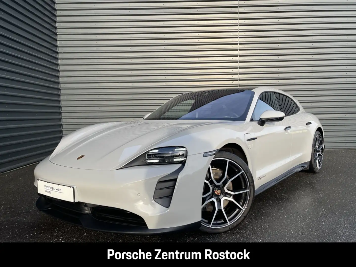 Porsche Taycan Sport Turismo HA-Lenkung BOSE 21-Zoll Weiß - 1