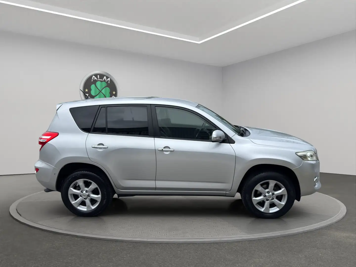 Toyota RAV 4 RAV4 150 D-4D 4WD Executive Gris - 2