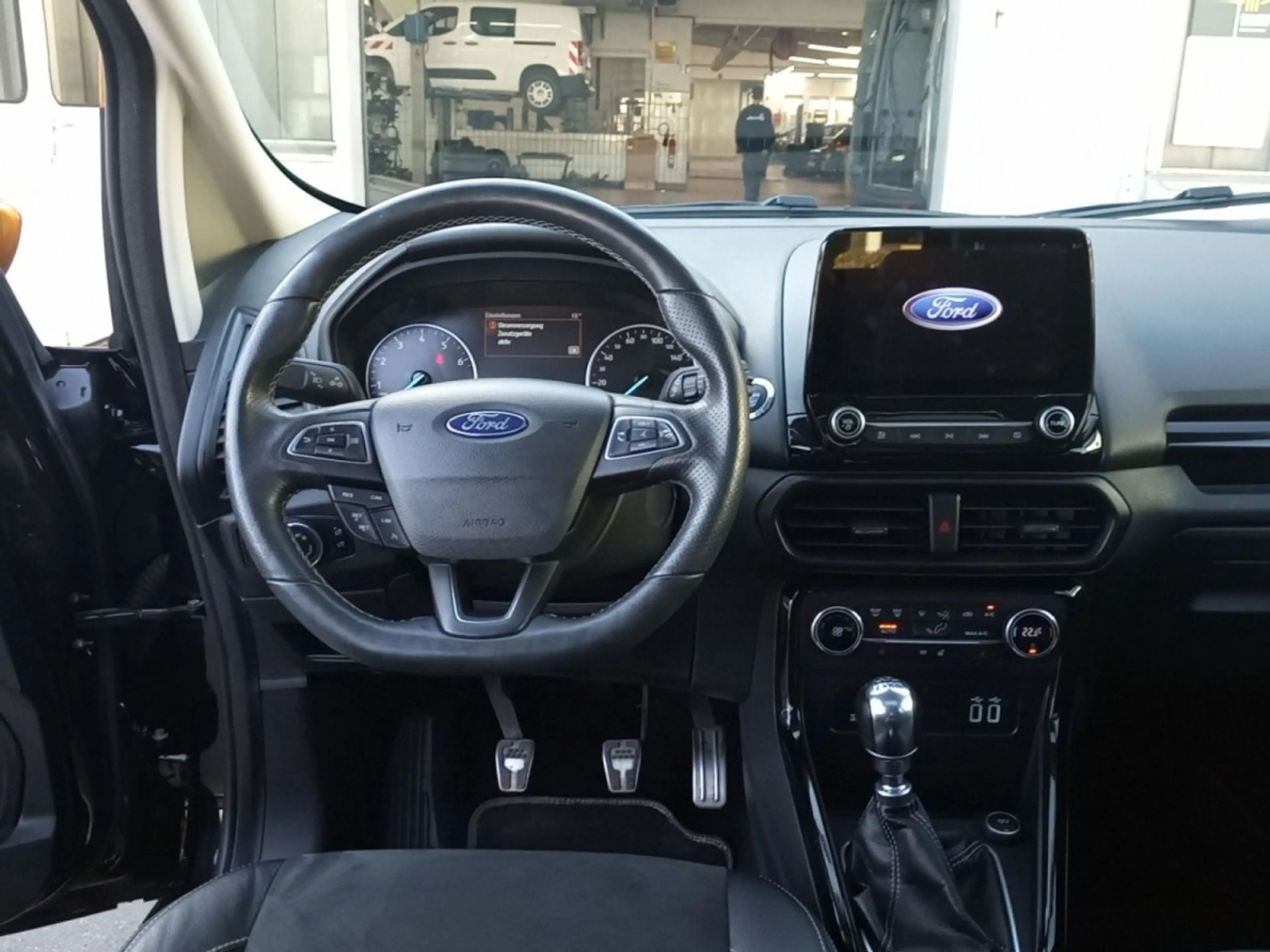 Ford EcoSport ST-Line — photo 11