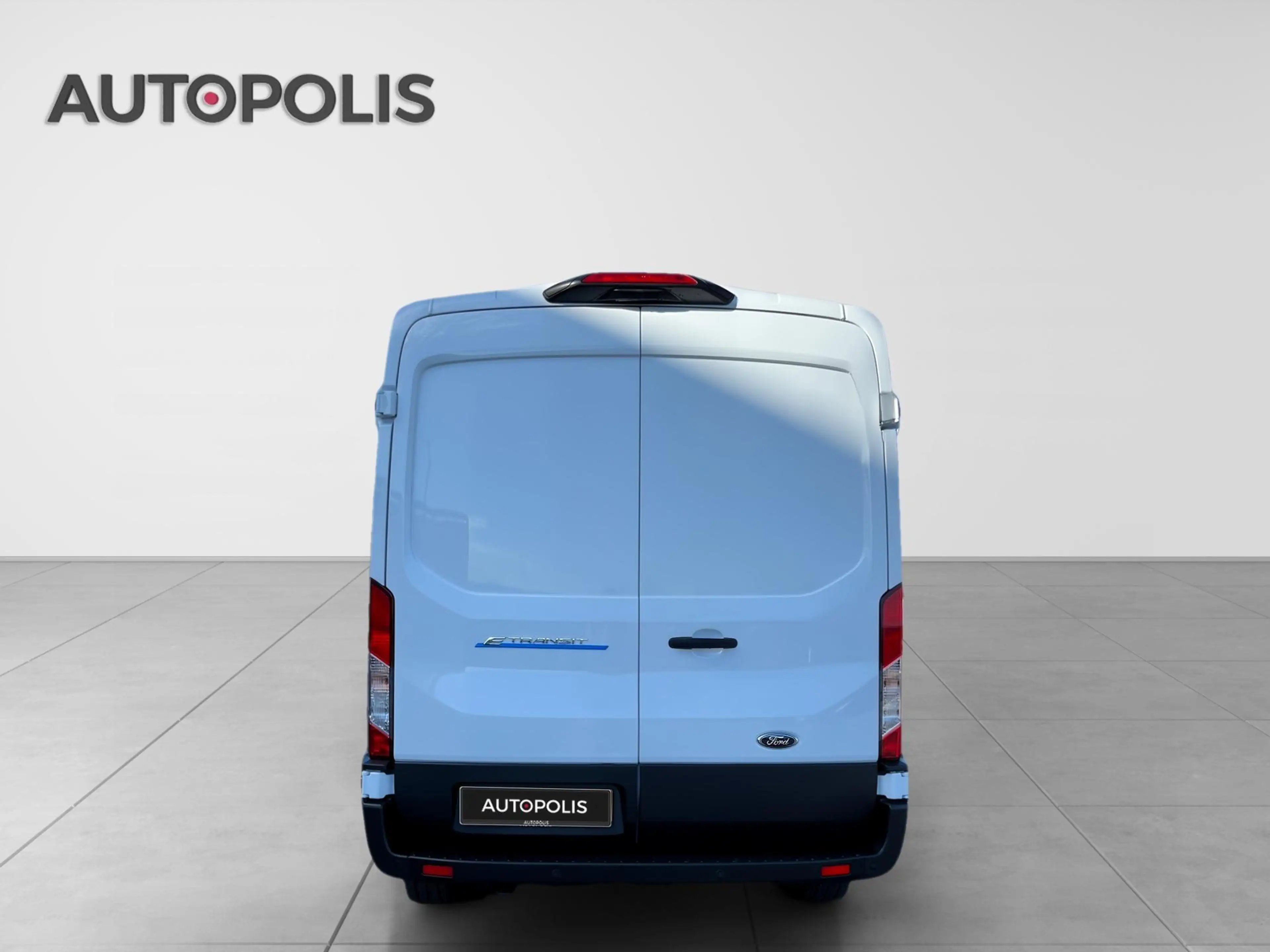 Ford E-Transit Trend — photo 13