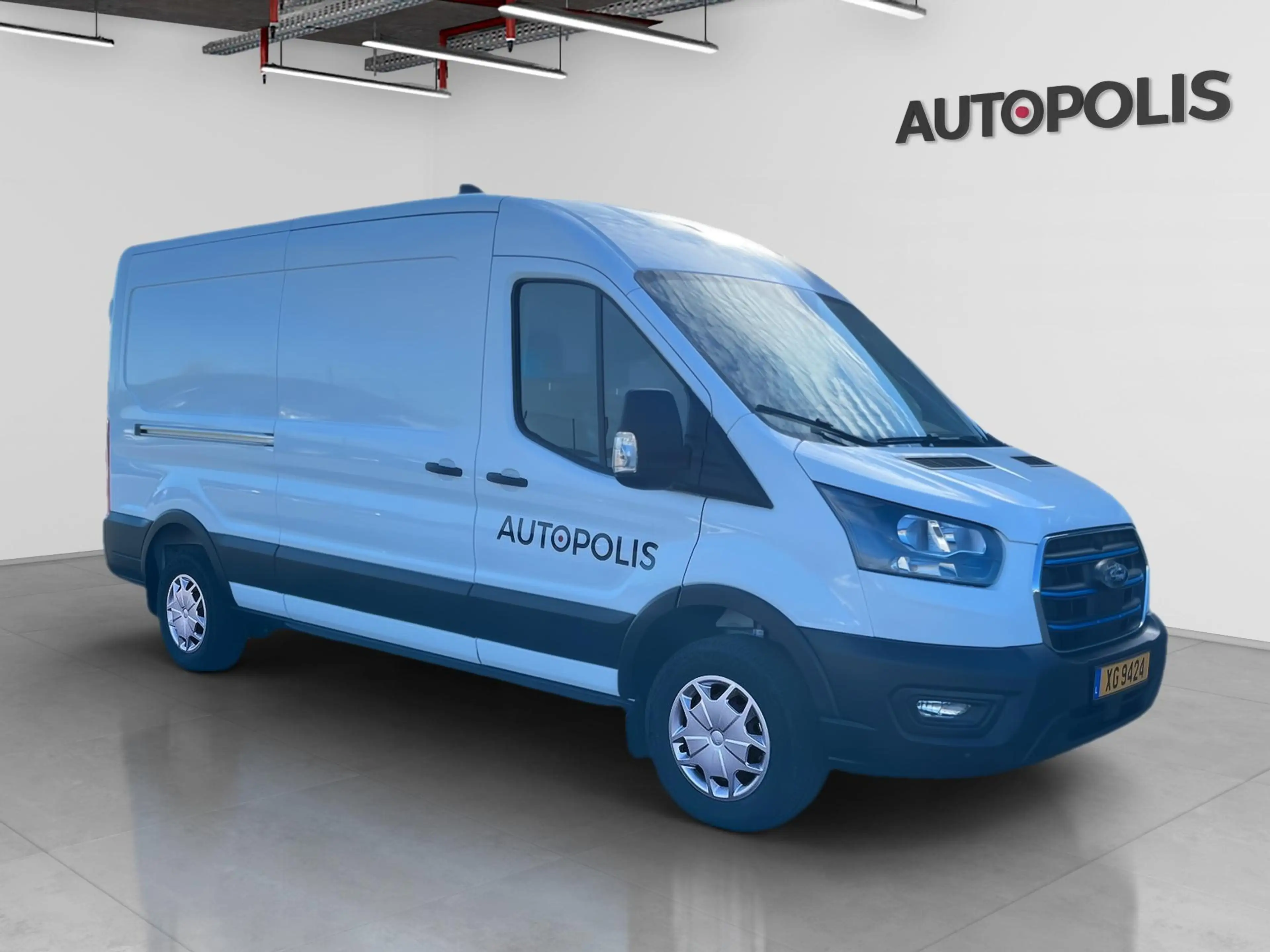 Ford E-Transit Trend — photo 15