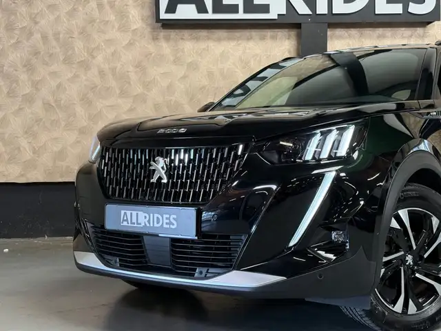 Peugeot 2008 view 3