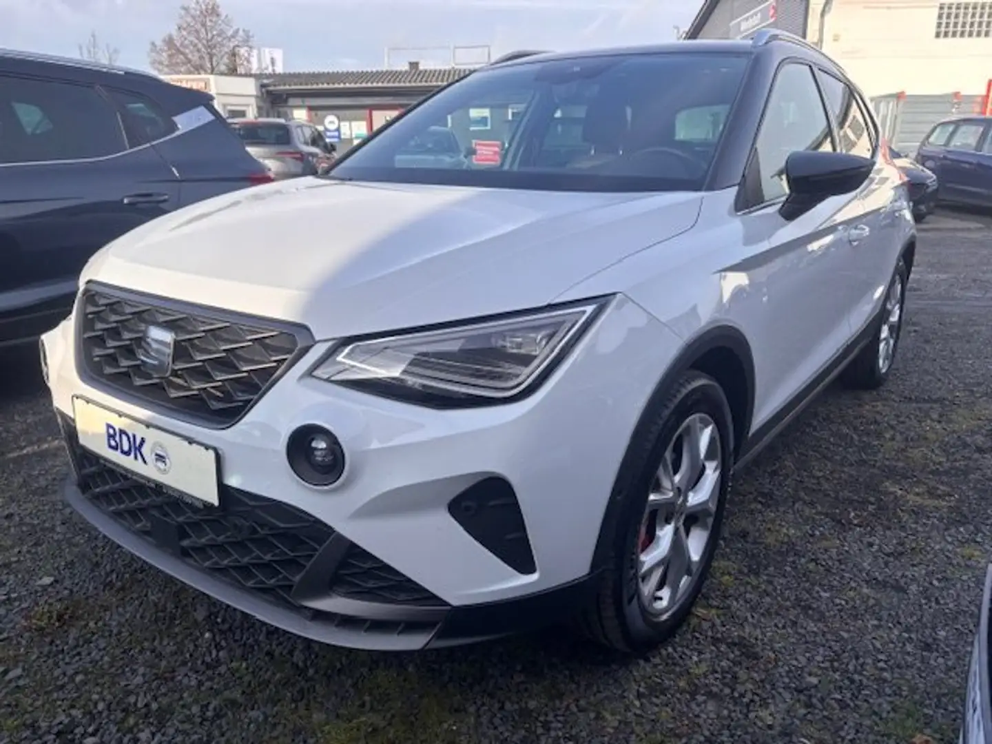 SEAT Arona 1.5 "FR" DSG -LED -Alcantara -Kamera -Parklenk uvm Blanco - 1