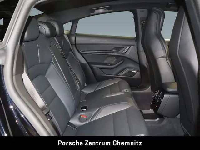 Porsche Taycan view 8
