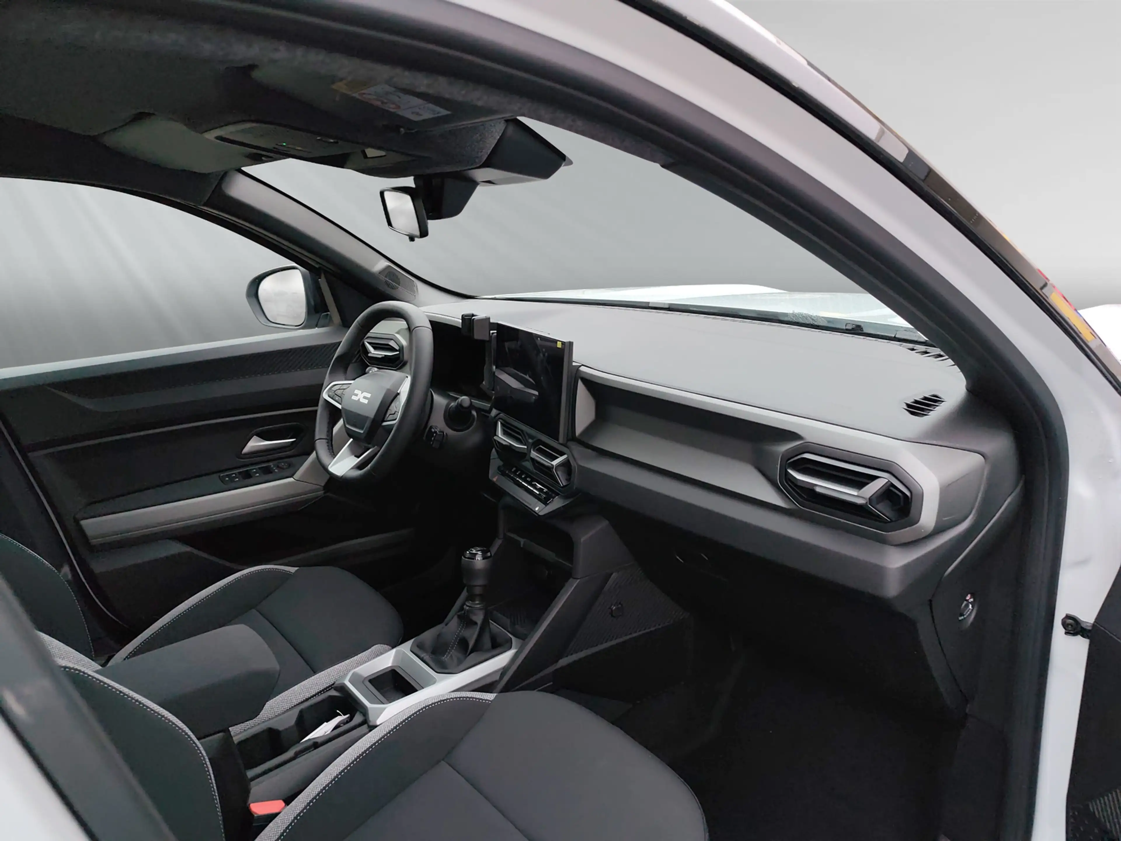 Dacia Bigster Journey TCe 140 mild hybrid — photo 10
