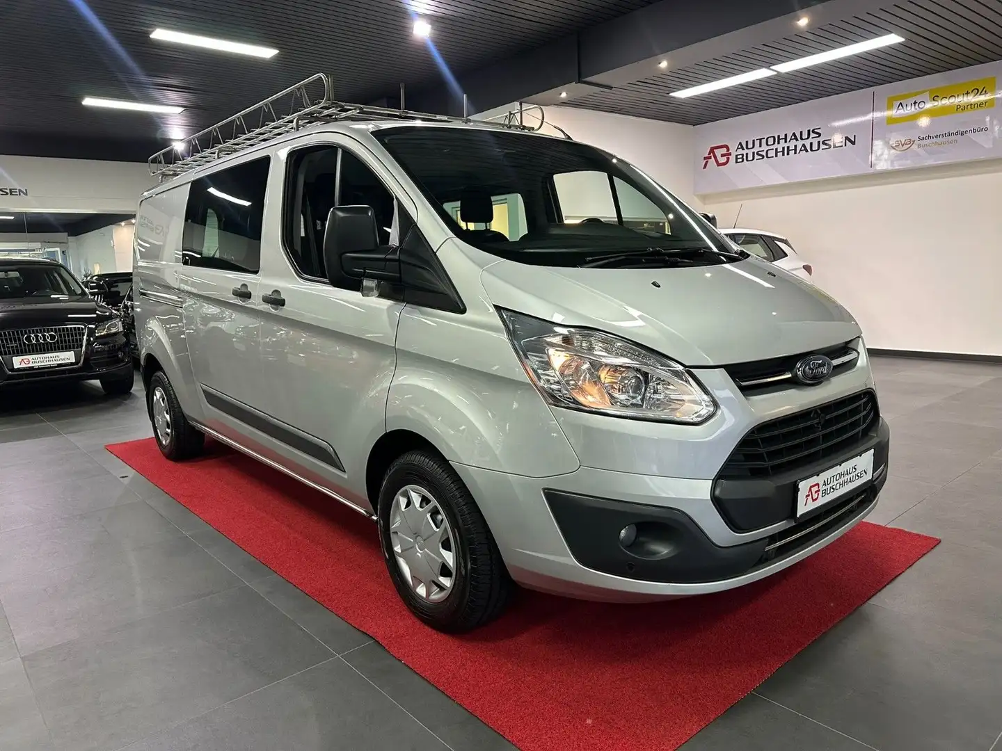 Ford Transit Custom 2.0TDCi 290 L2*6-Sitzer*1.Hand*E6 Gris - 2