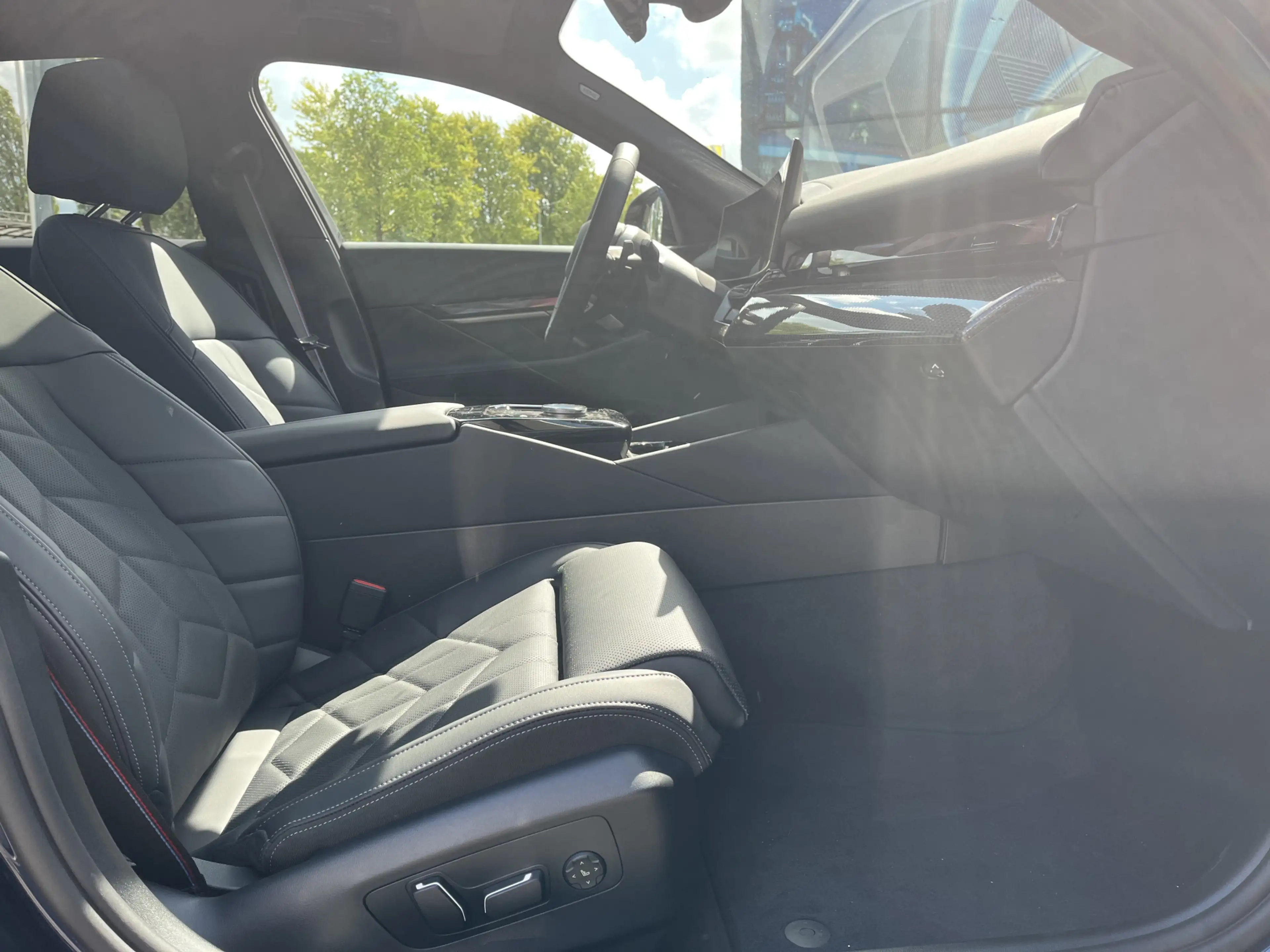 BMW 530 5-serie 530e M-Sport Pro | Trekhaak | Panorama | 2 — photo 10