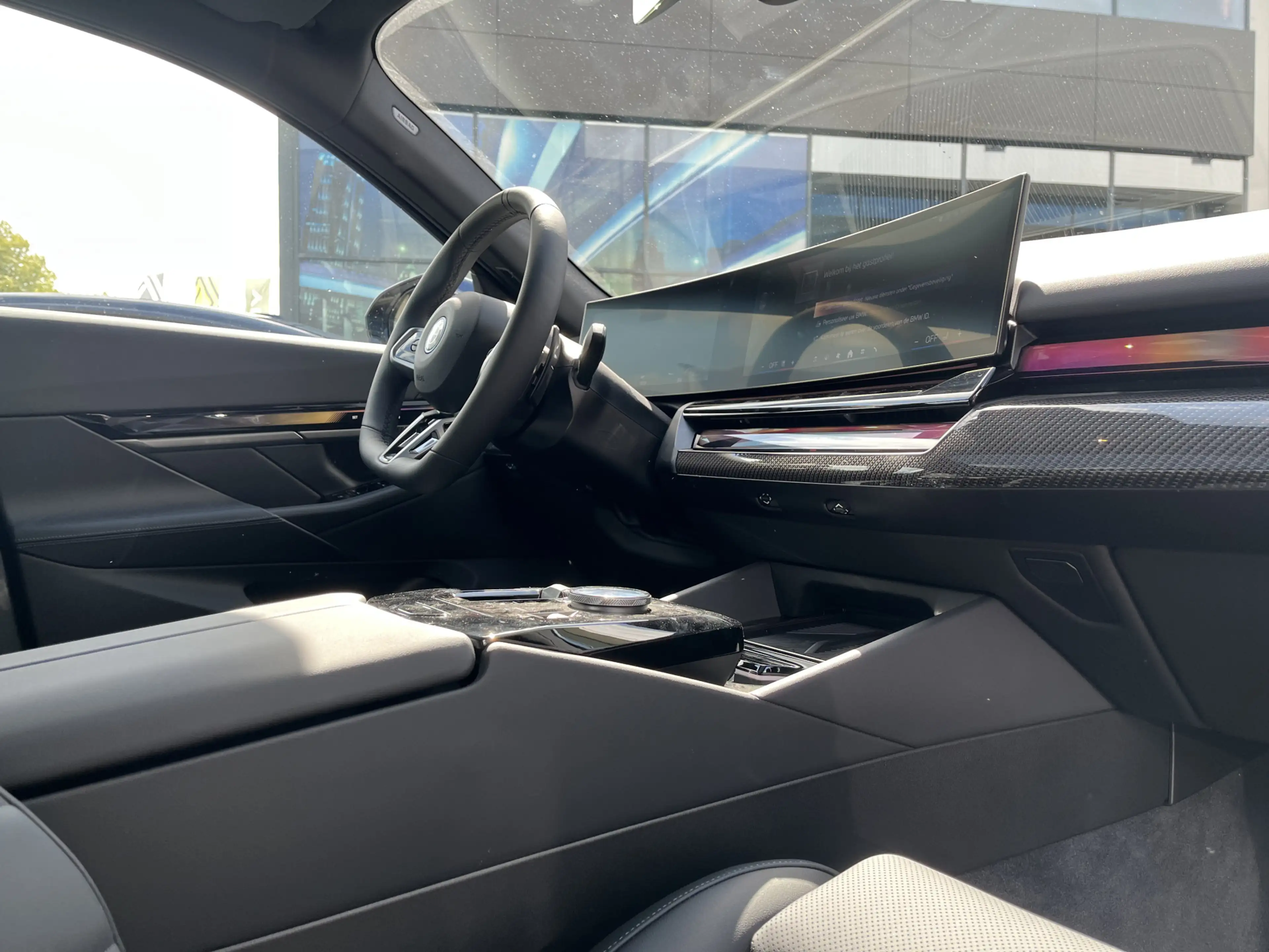 BMW 530 5-serie 530e M-Sport Pro | Trekhaak | Panorama | 2 — photo 11