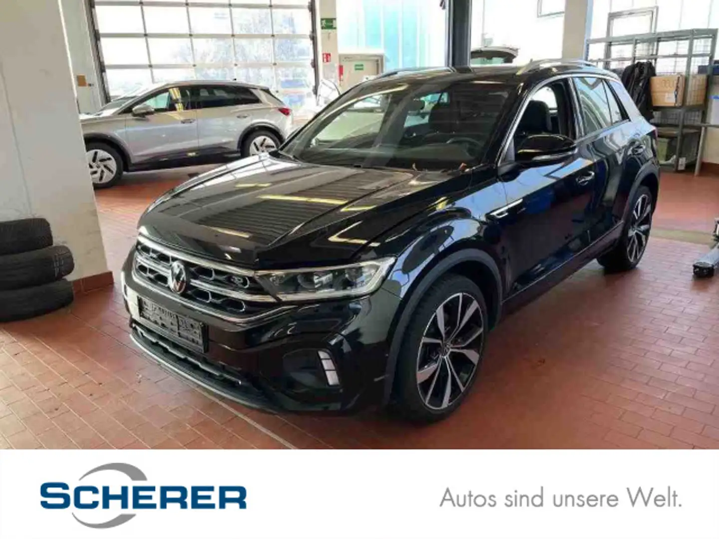 Volkswagen T-Roc 1.5 TSI DSG R-Line Pano+AHK+ACC+Kamera+Nav Schwarz - 1
