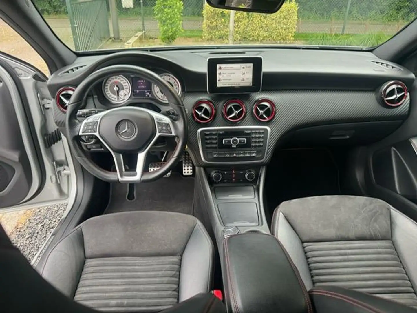 Mercedes-Benz A 250 A250 Sport AMG PAKKET AUTOMAAT Gris - 2