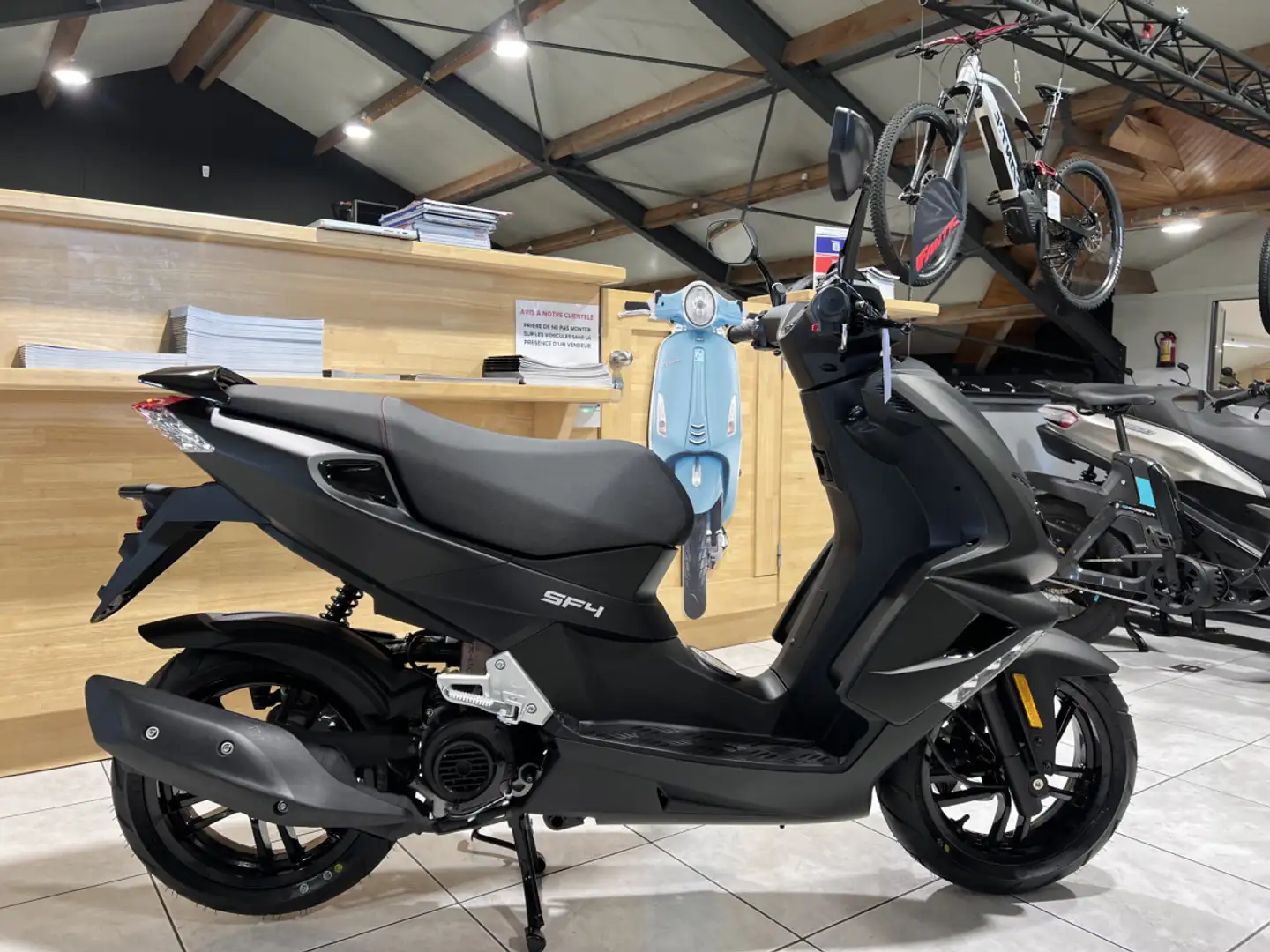 Peugeot Speedfight 50 CL.B 45 KM/H Noir - 1