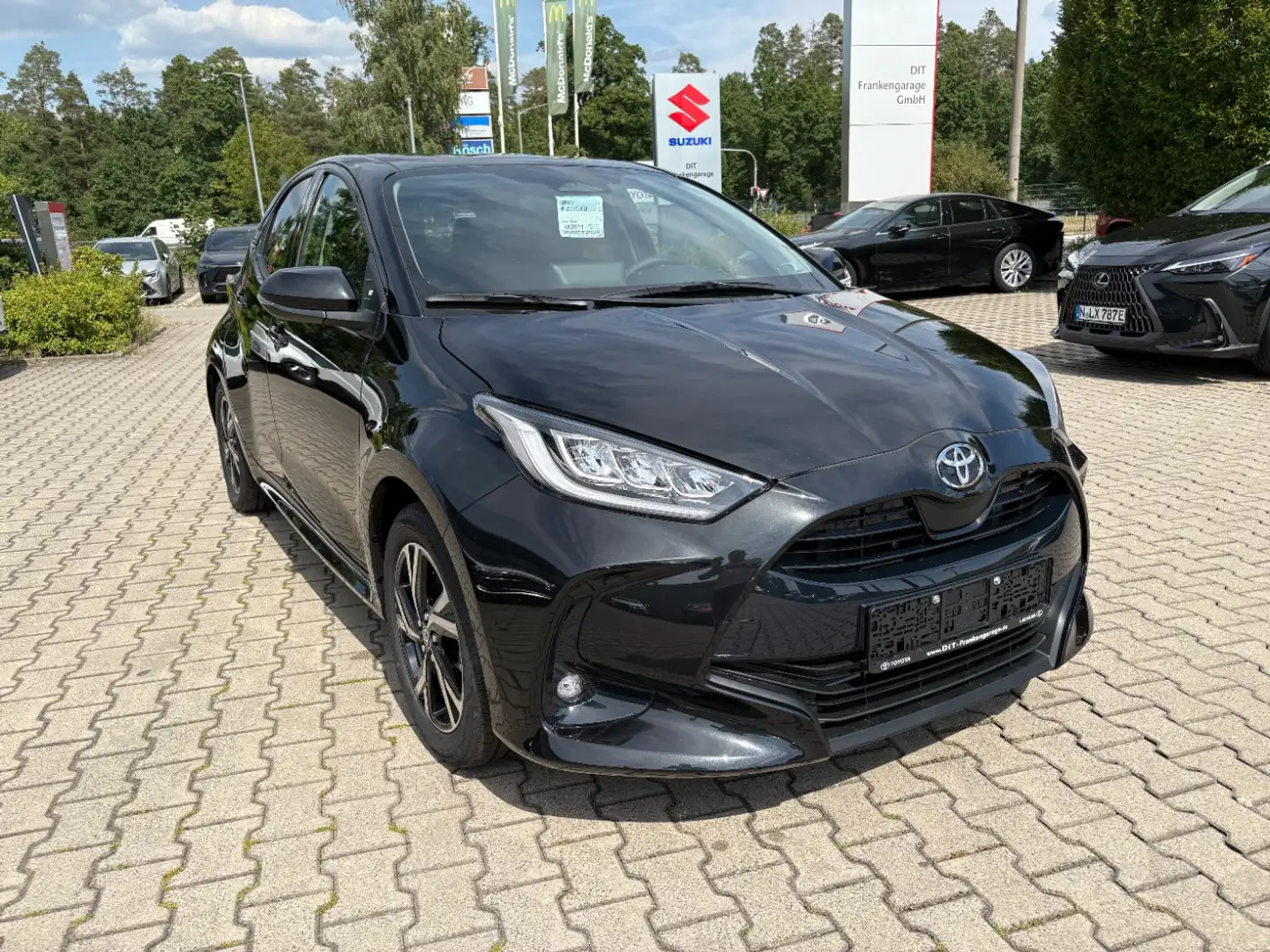 Toyota Yaris 1.5 Hybrid Teamplayer ComfortPaket, Kamera Zwart - 2