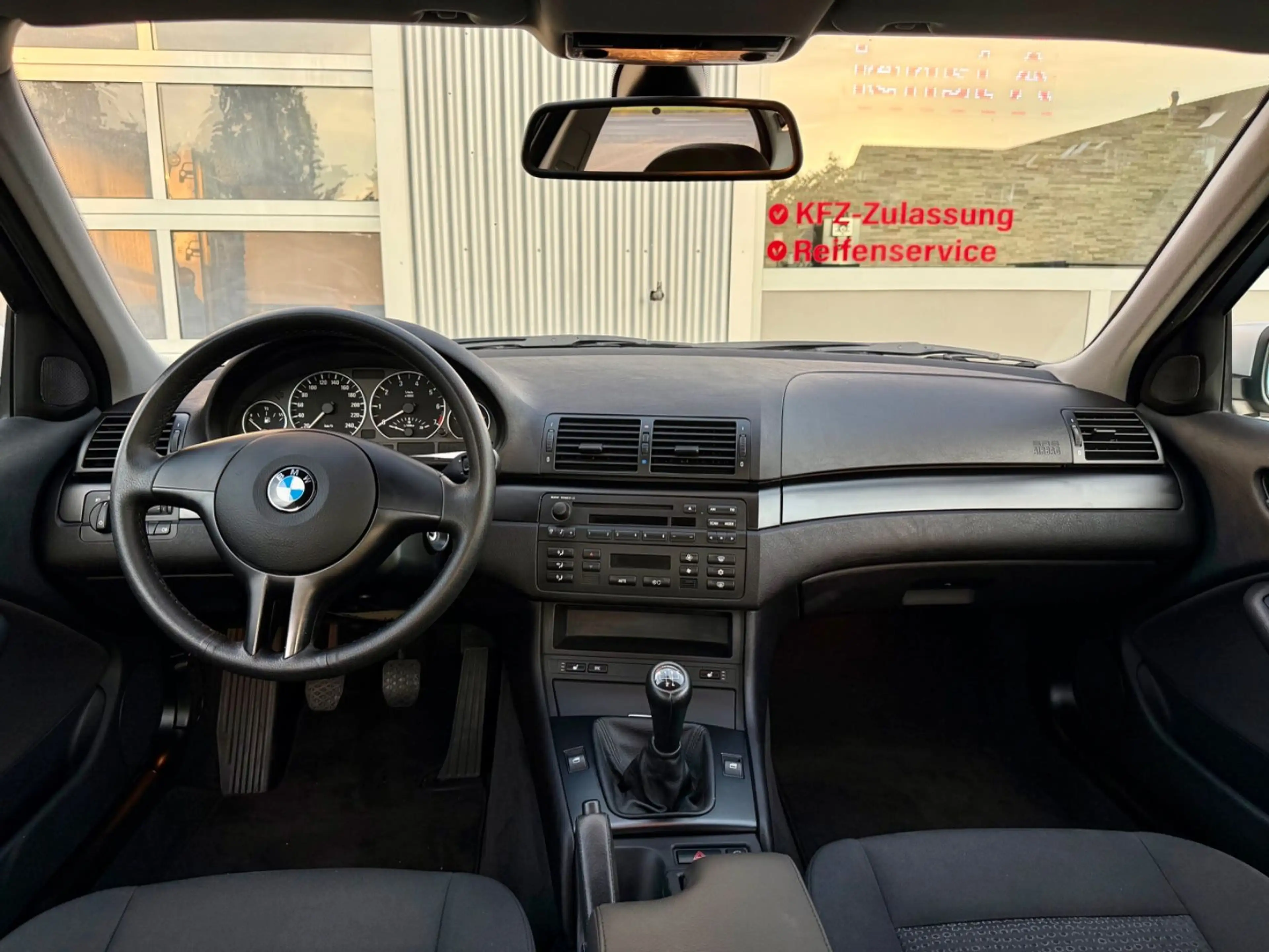 BMW 316 i Edition Exclusive * TÜV 05/27* — photo 12