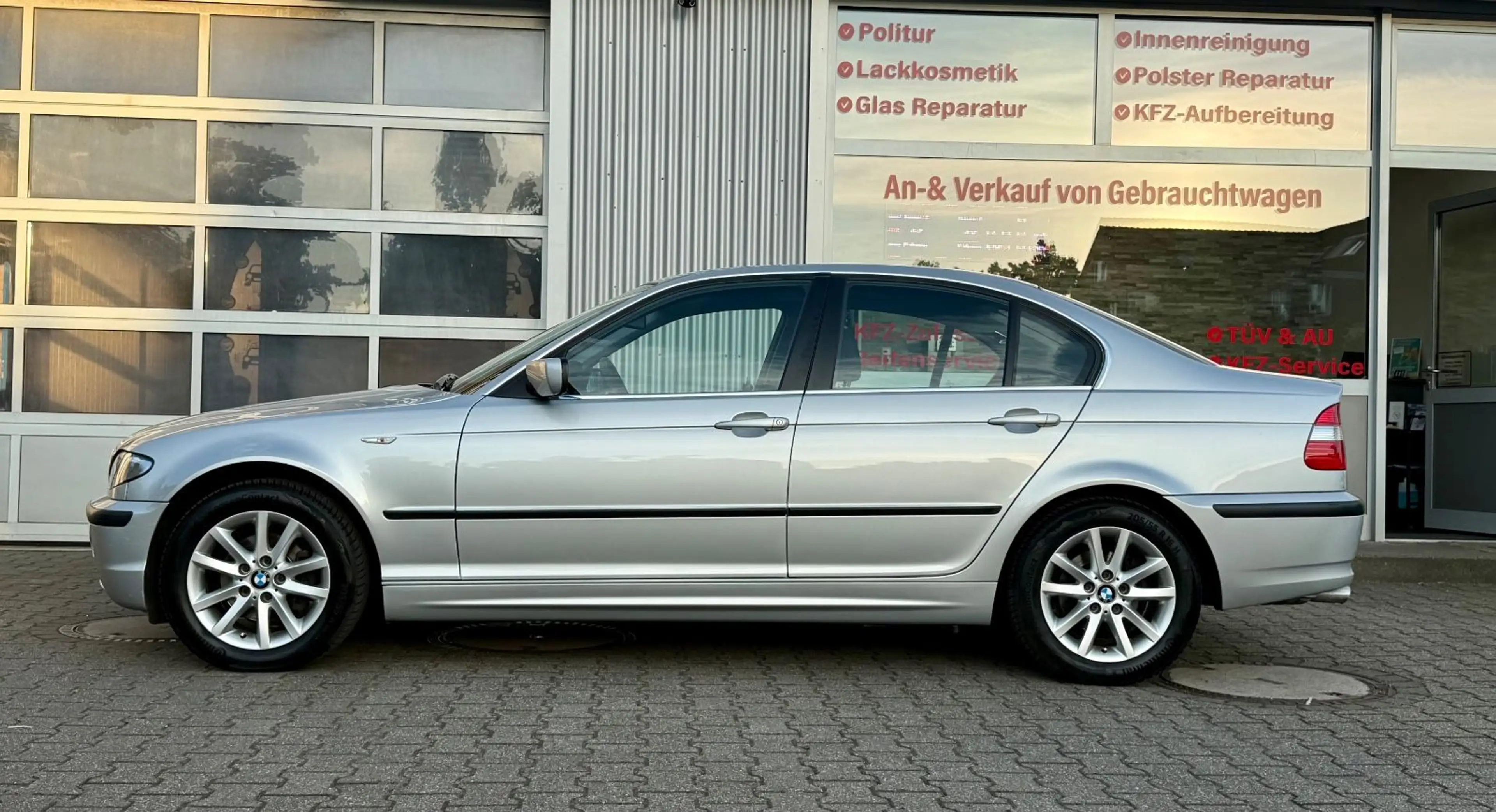 BMW 316 i Edition Exclusive * TÜV 05/27* — photo 2