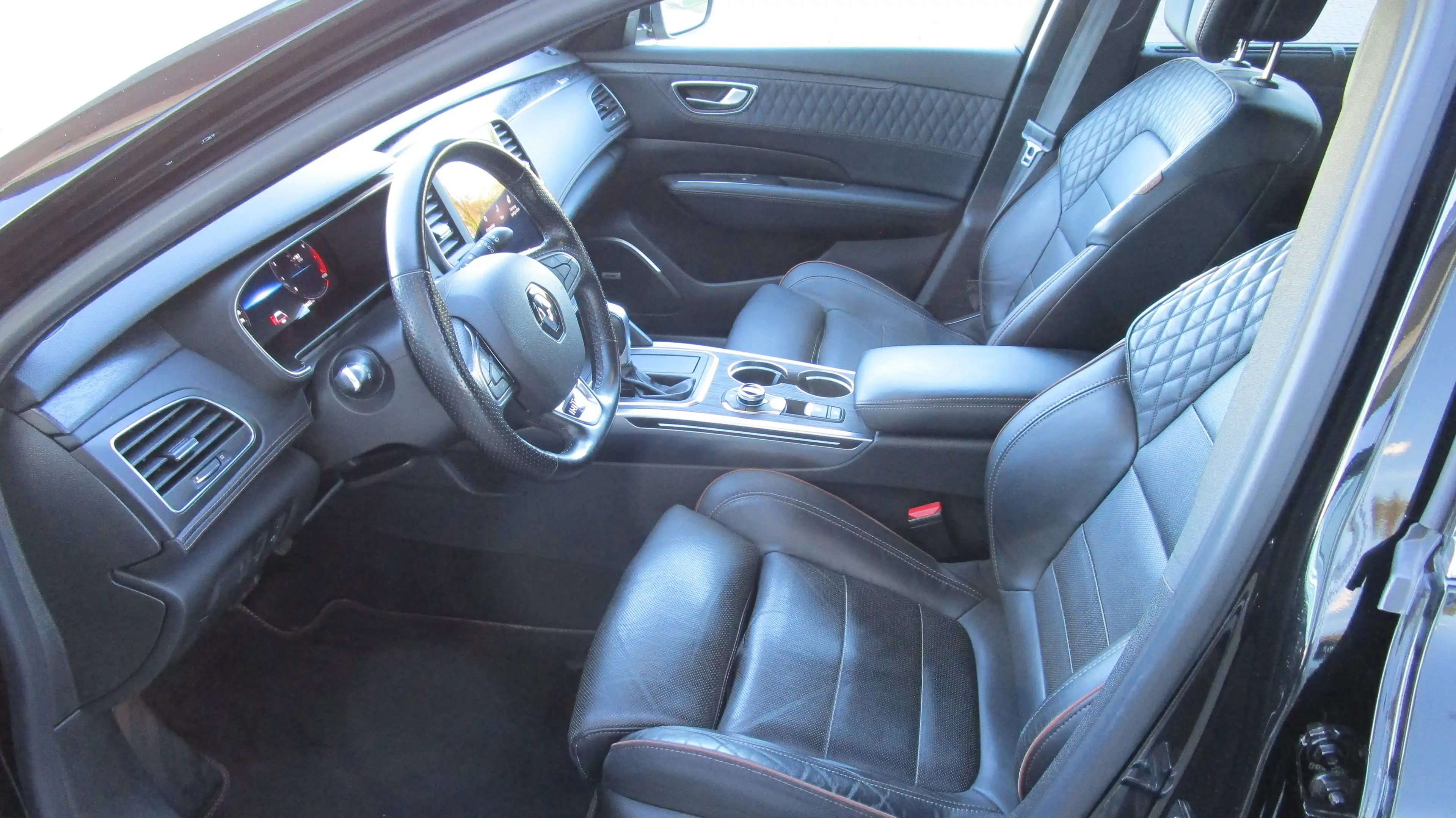Renault Talisman Initiale Paris TCe225 — photo 5