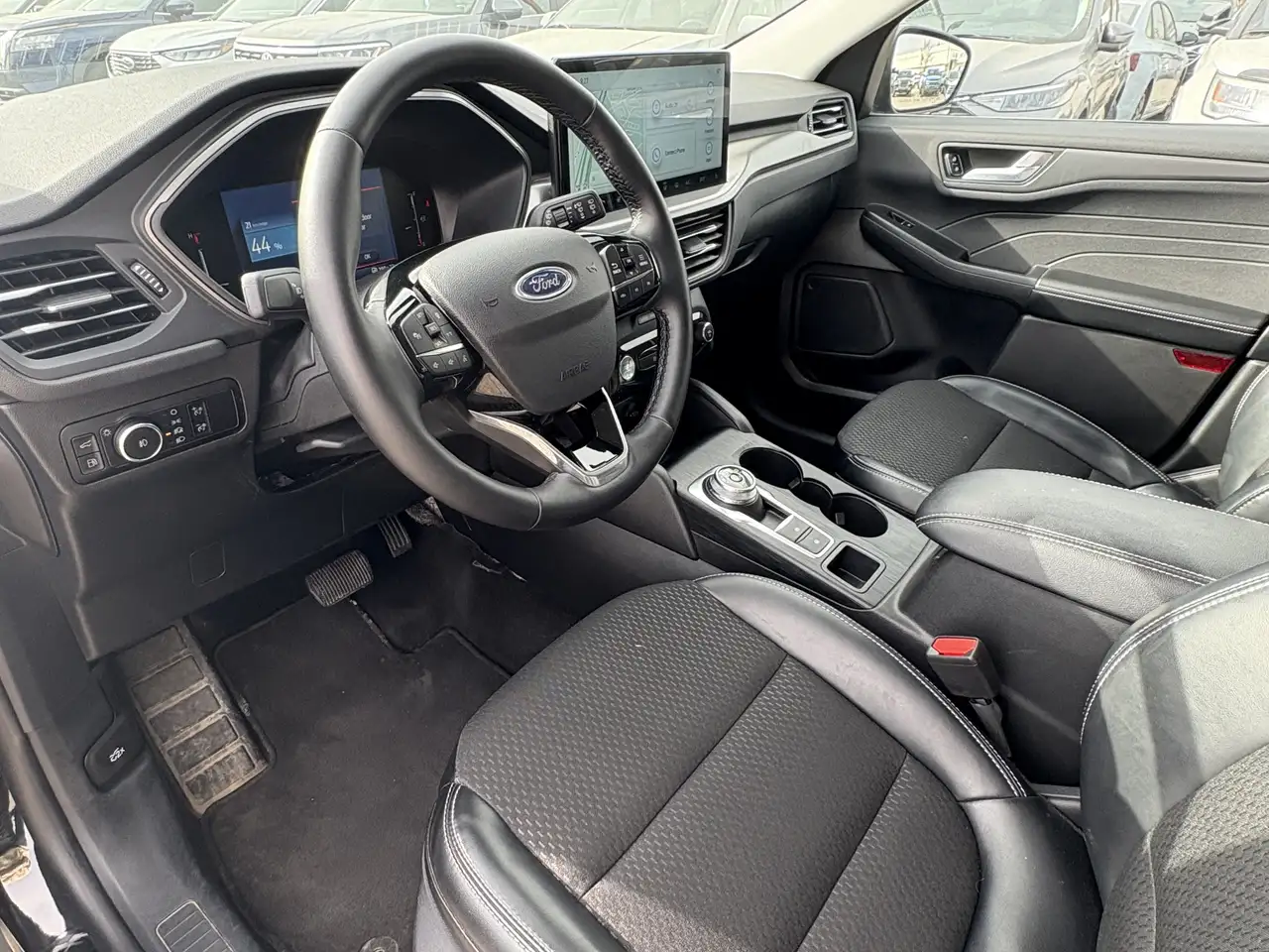 Ford Escape снимка Ford Escape