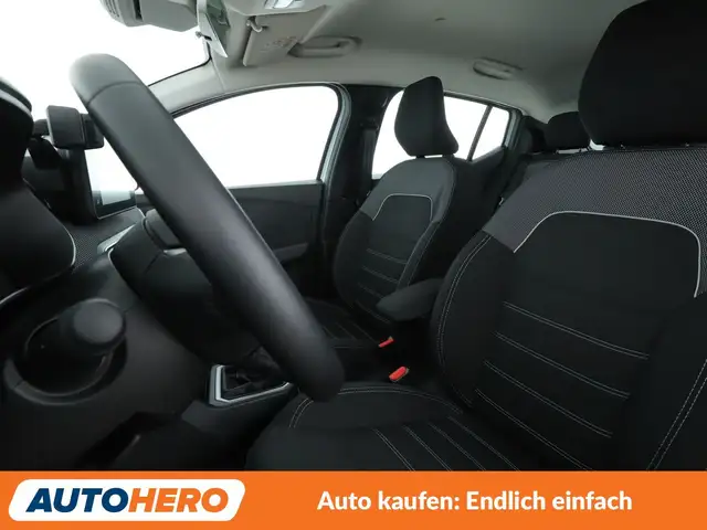 Dacia Sandero view 10