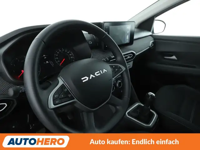 Dacia Sandero view 11