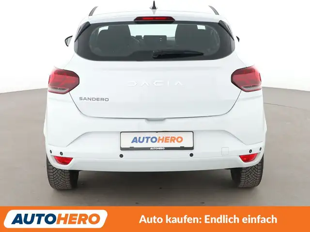 Dacia Sandero view 5