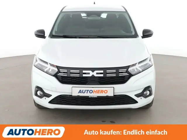 Dacia Sandero view 9