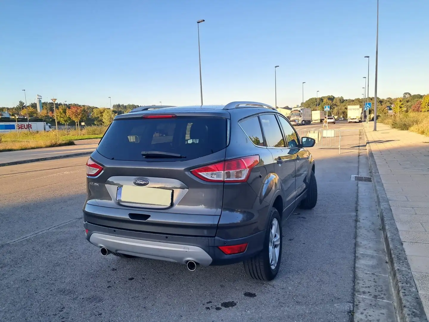 Ford Kuga 2.0TDCi Titanium 4x4 Powershift 180 - 2