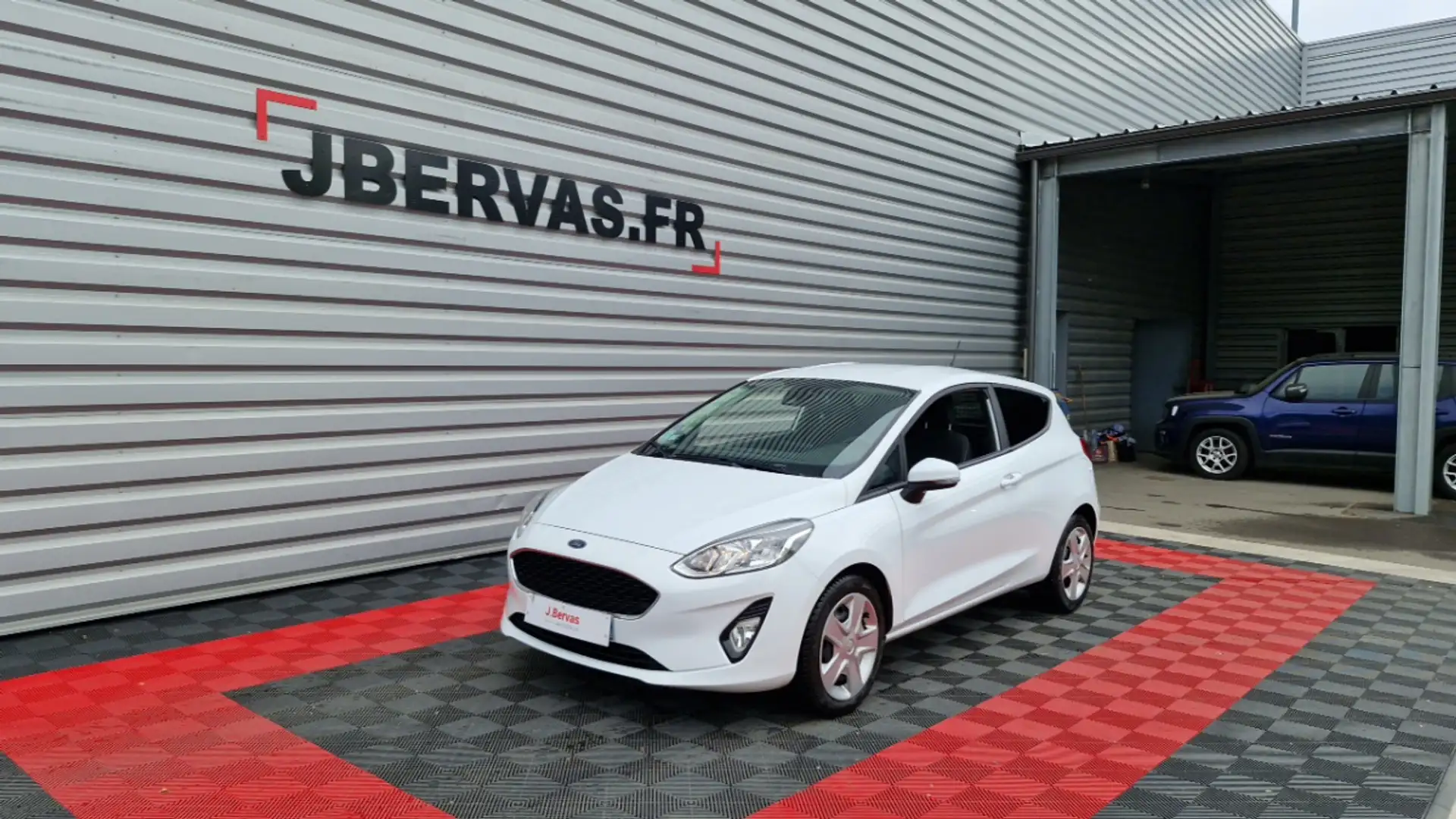 Ford Fiesta AFFAIRES 1.1 75 CH SS BVM5 TREND Blanc - 1