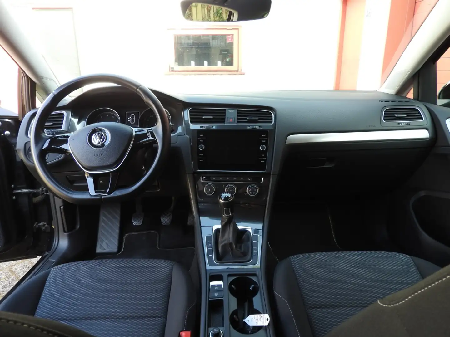 Volkswagen Golf 1.0 TSI Trendline, CC, airco, Trekhaak, stoelverw. Nero - 2